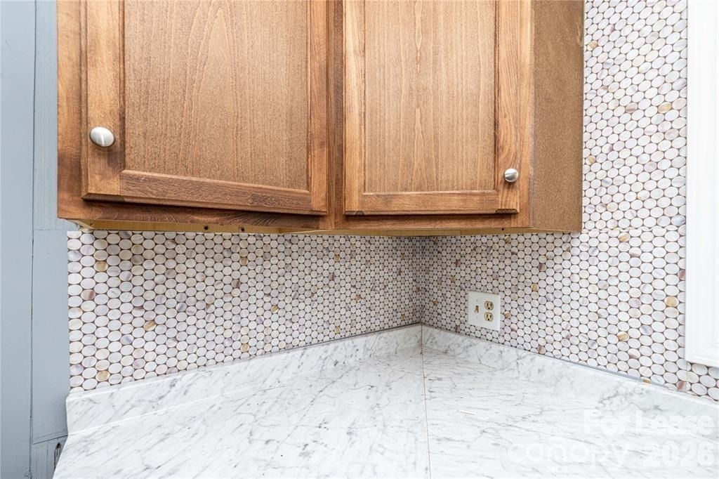 126 Poe Drive - Photo 6