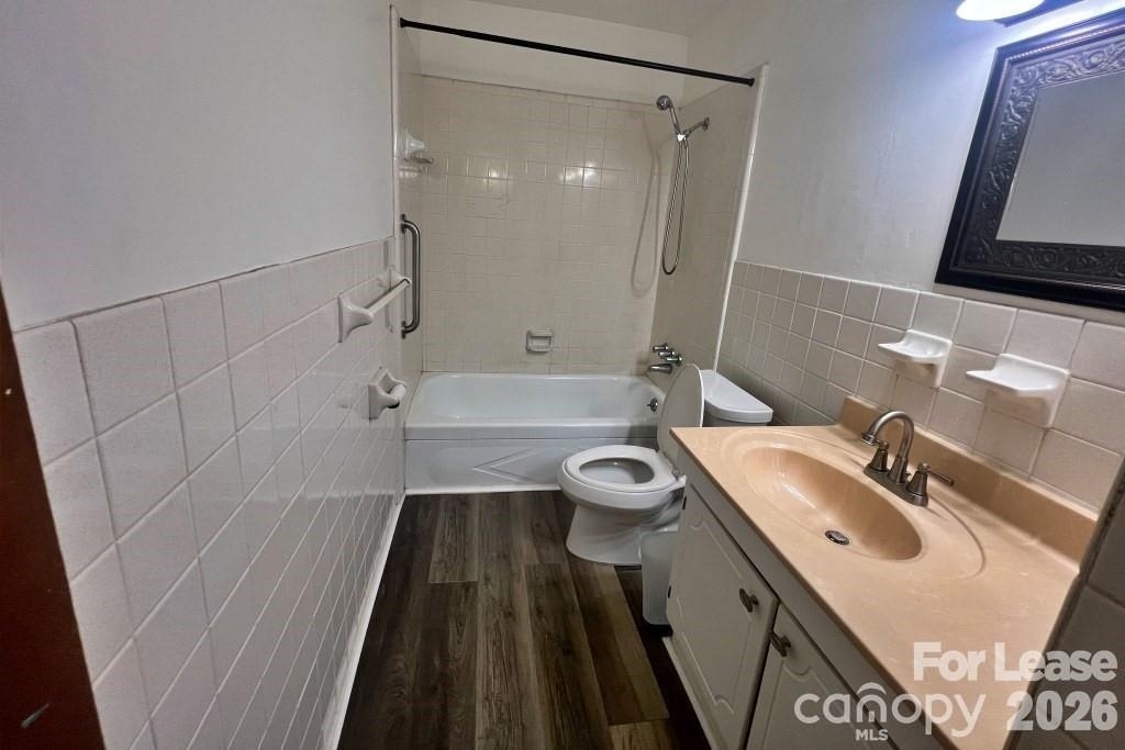 626 Walnut Street - Photo 10
