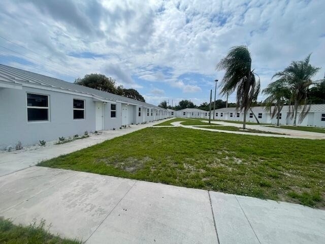 4393 Windsor Avenue - Photo 0