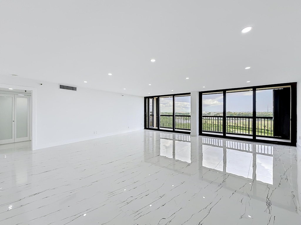 2480 Presidential Way - Photo 14
