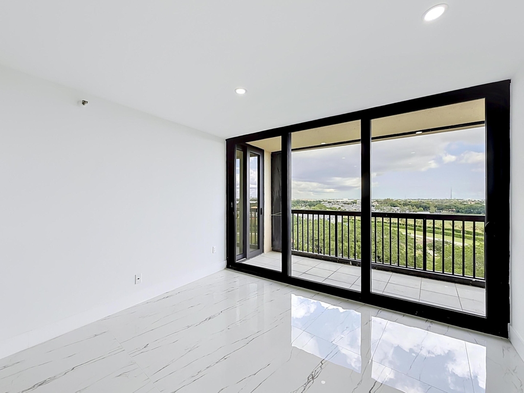 2480 Presidential Way - Photo 2