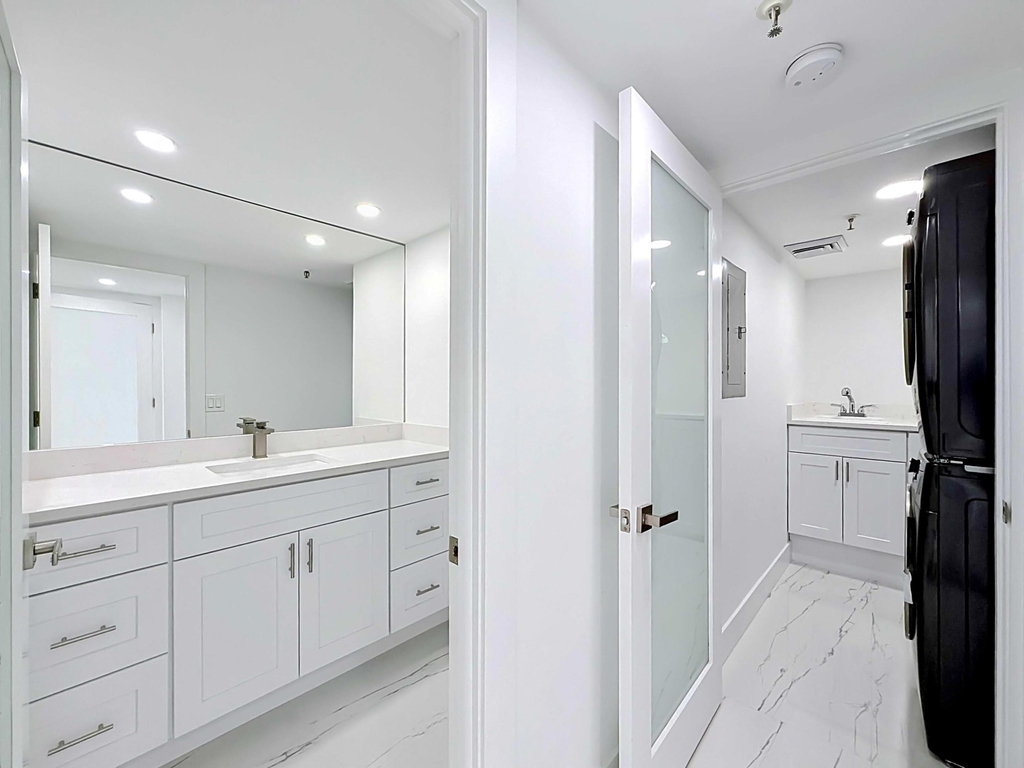 2480 Presidential Way - Photo 33