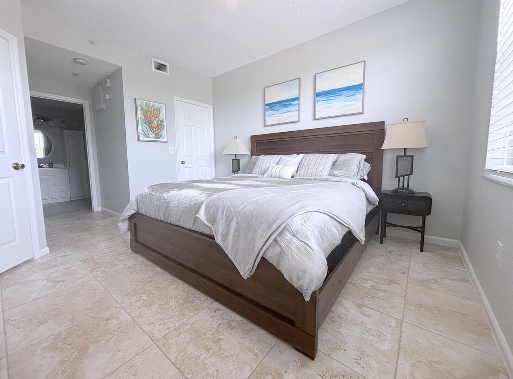 2080 Greenview Shores Boulevard - Photo 7
