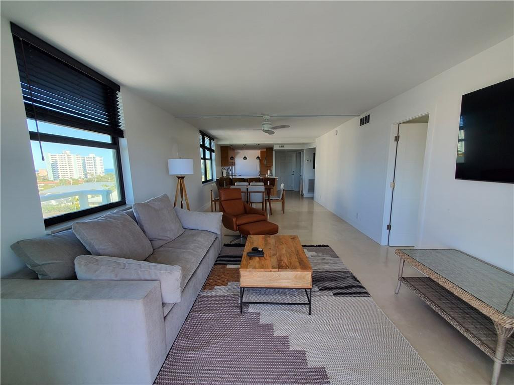 1401 N Riverside Drive - Photo 26
