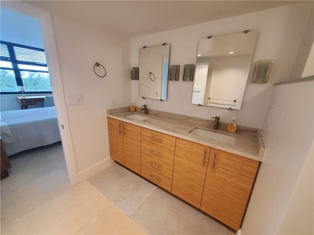 1401 N Riverside Drive - Photo 35
