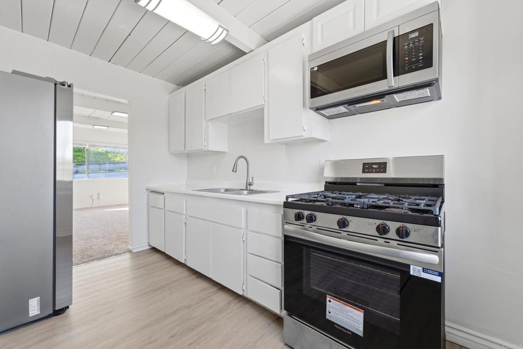 4206 Division Street - Photo 0
