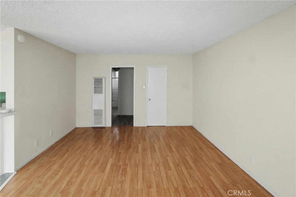13609 Van Ness Avenue - Photo 4