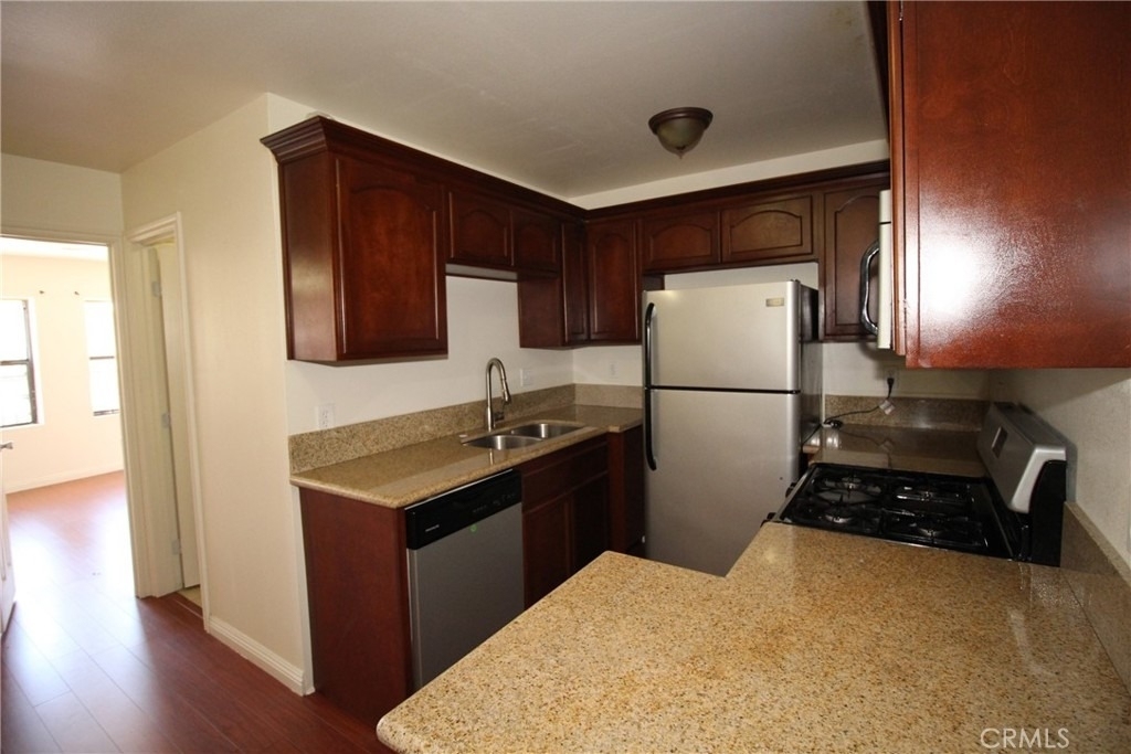 7914 Seville Avenue - Photo 1