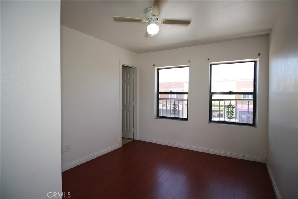 7914 Seville Avenue - Photo 4