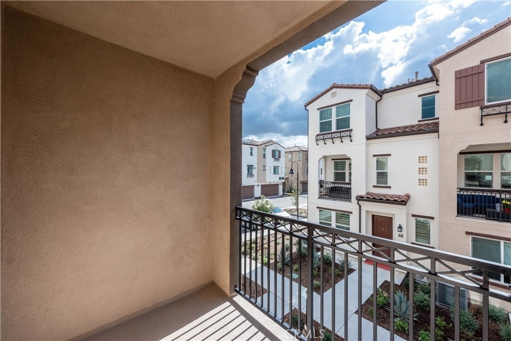 2317 W Broadway - Photo 33