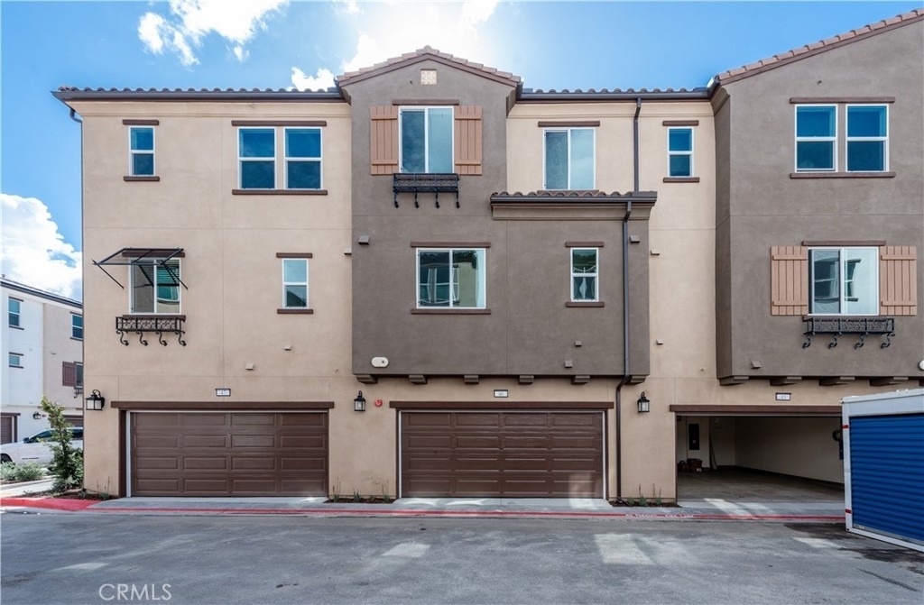 2317 W Broadway - Photo 2