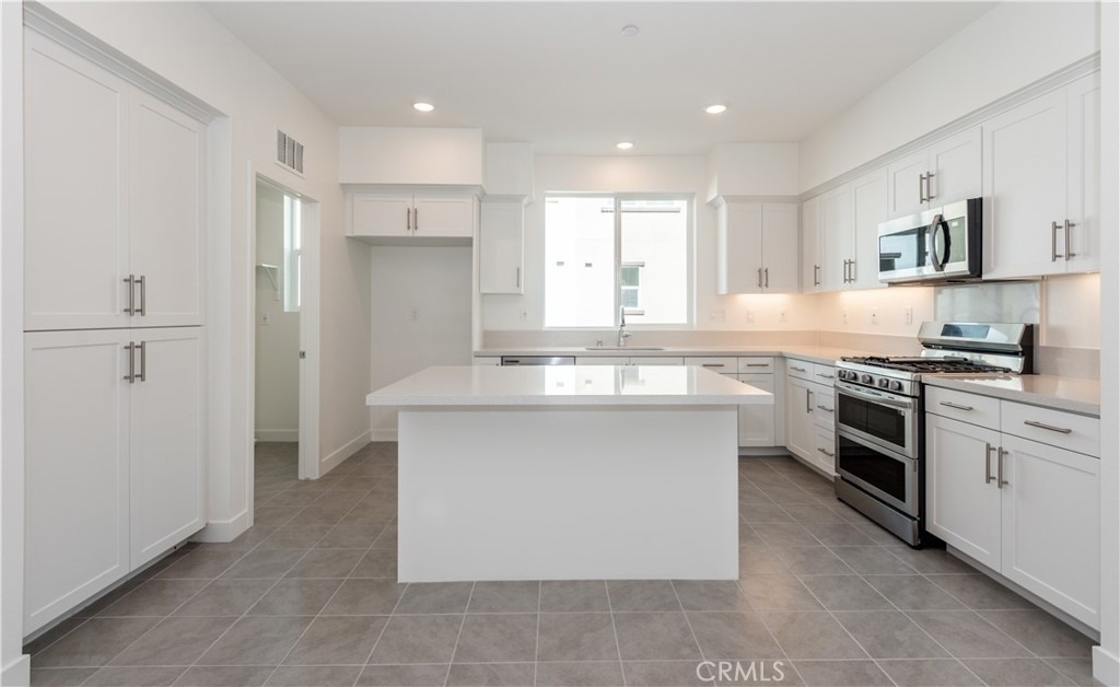 2317 W Broadway - Photo 10