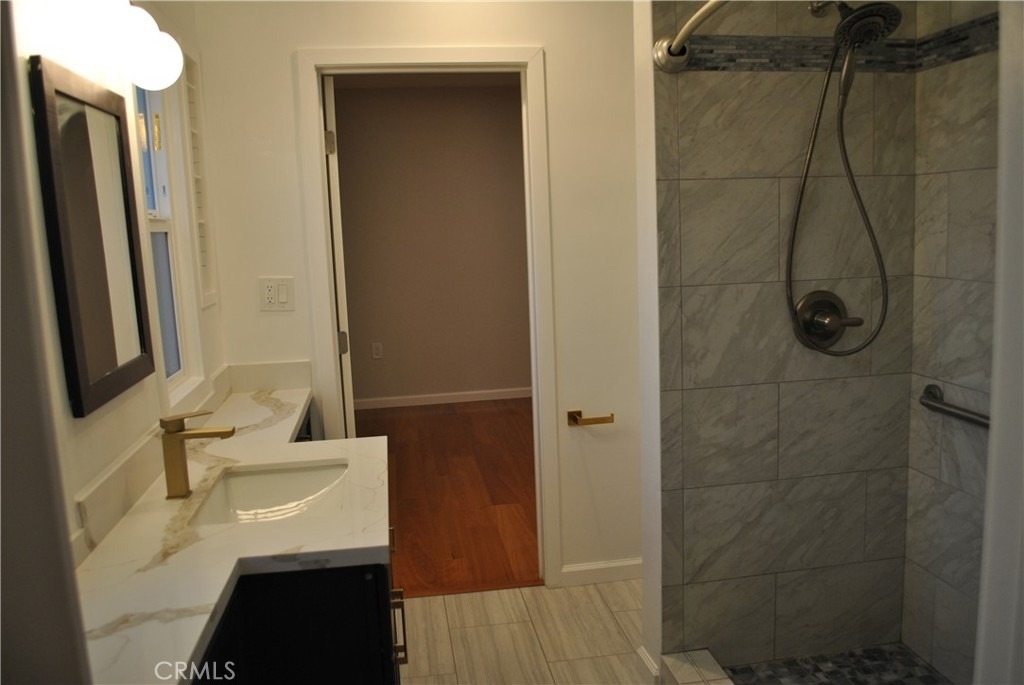 1754 Brigden Road - Photo 8