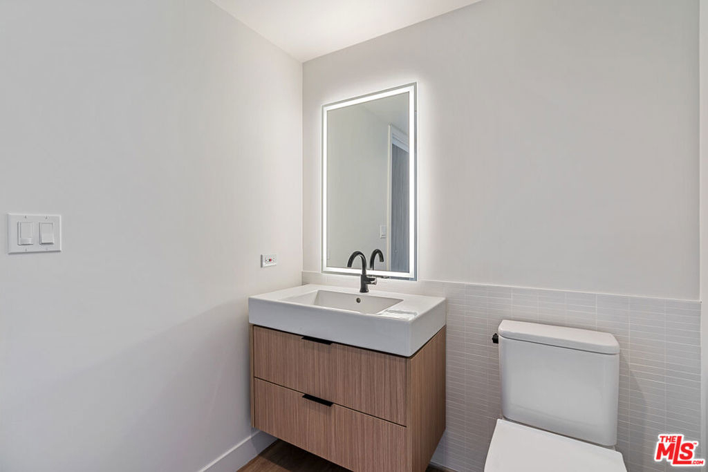 10700 Tabor Street - Photo 8