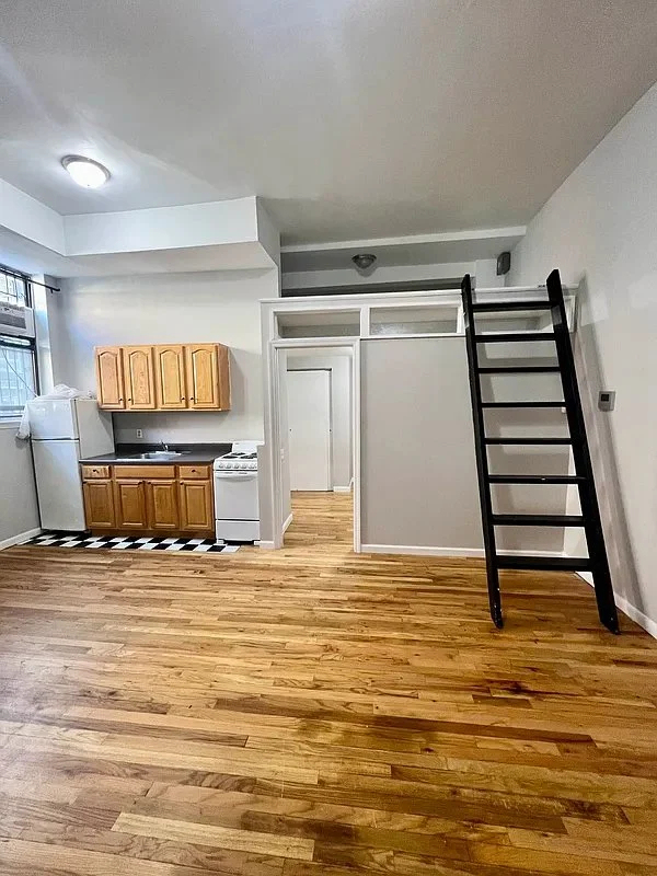 195 Stanton Street  - Photo 1