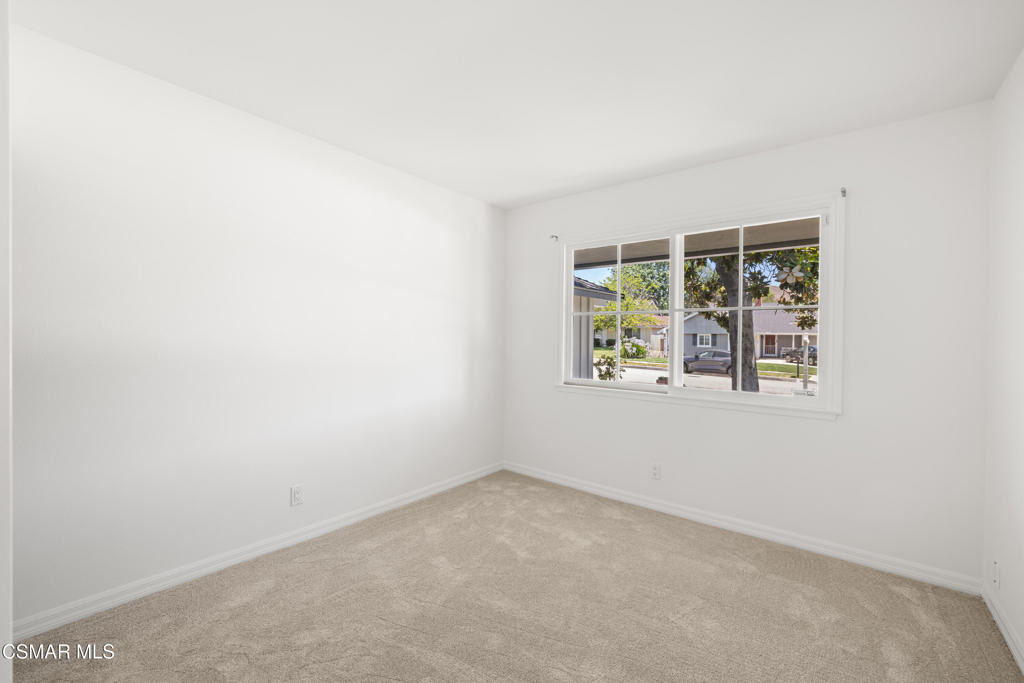 41 Oakleaf Avenue - Photo 10