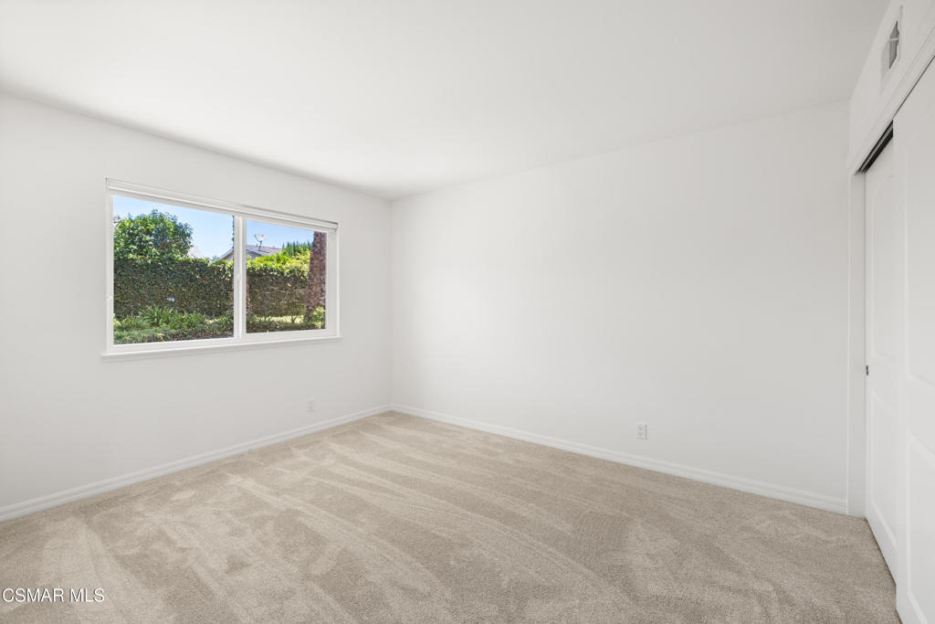 41 Oakleaf Avenue - Photo 11