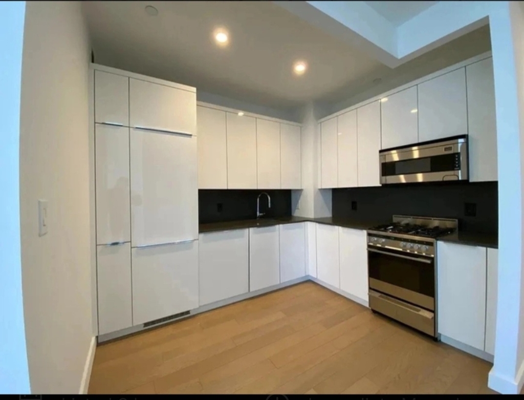 180 Water Street - Photo 2
