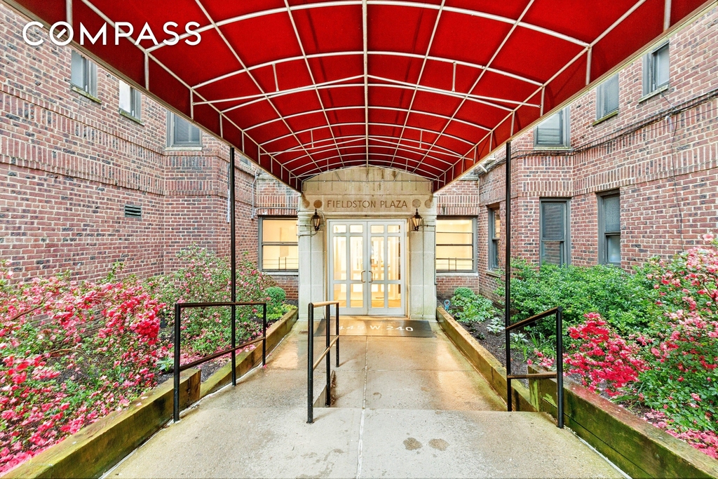 West 240th Street - Photo 6