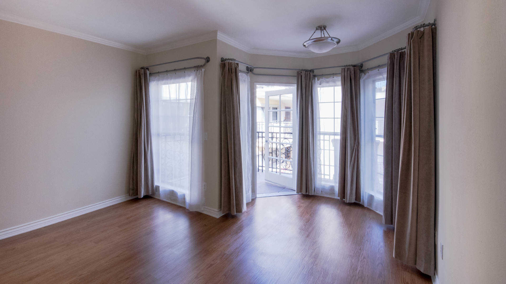 425 Broadway - Photo 3