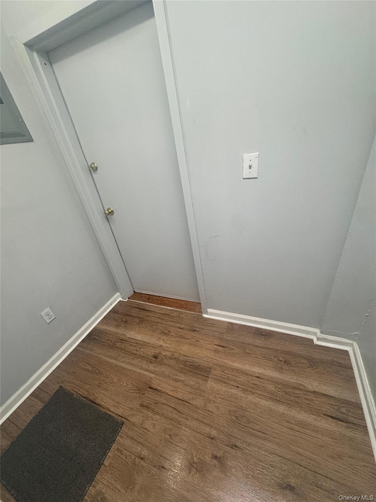 19713 Jamaica Avenue - Photo 4