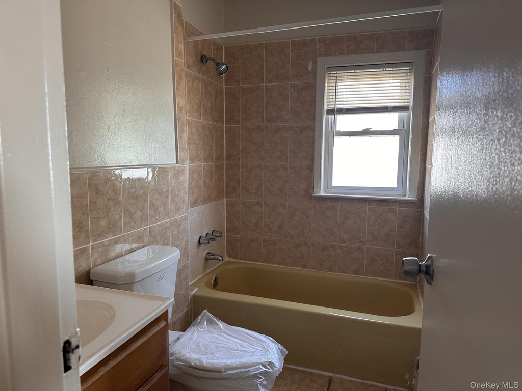 133 Dubois Avenue - Photo 4