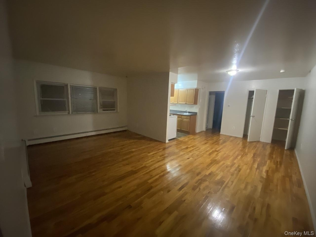 133 Dubois Avenue - Photo 2