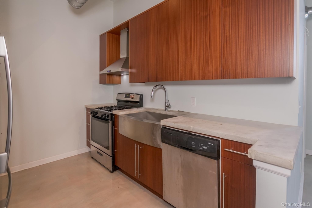 22 Cottage Street - Photo 6