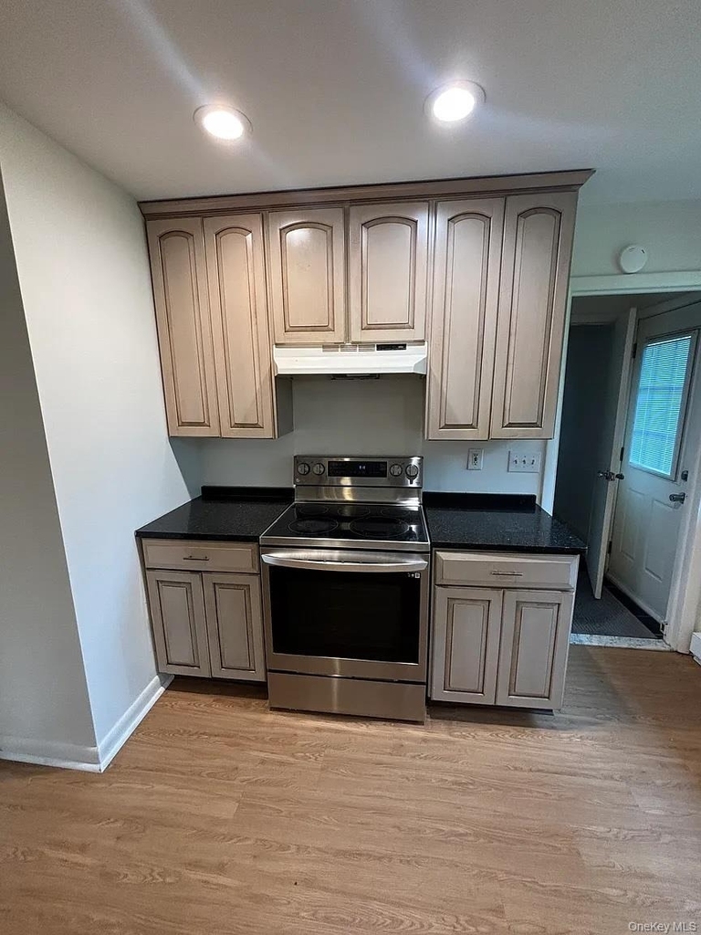 2 Partington Place - Photo 8
