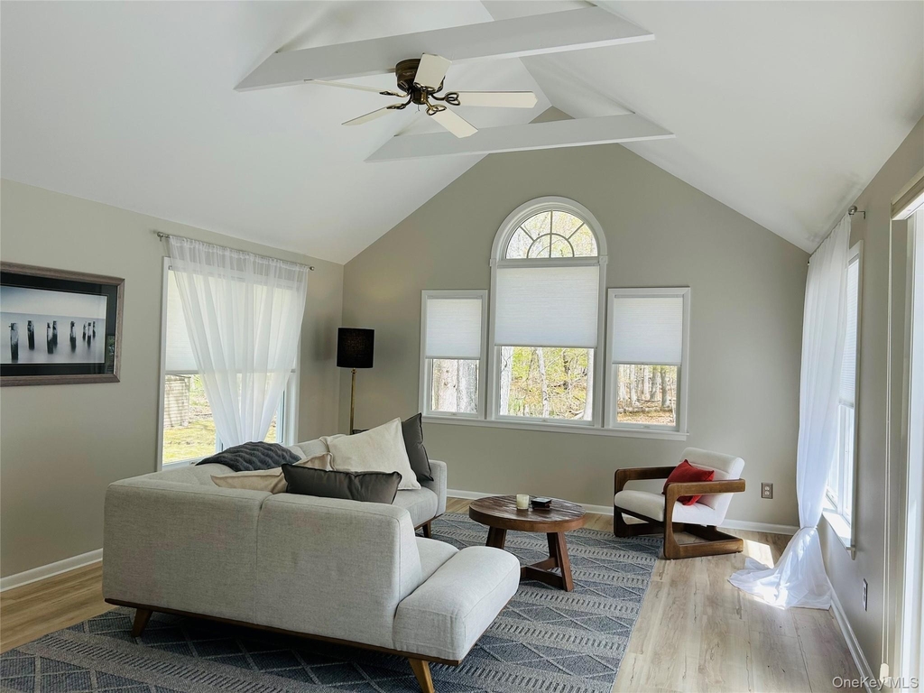 465 Tarpon Drive - Photo 3