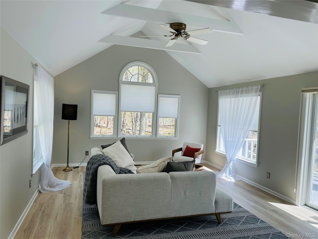 465 Tarpon Drive - Photo 4