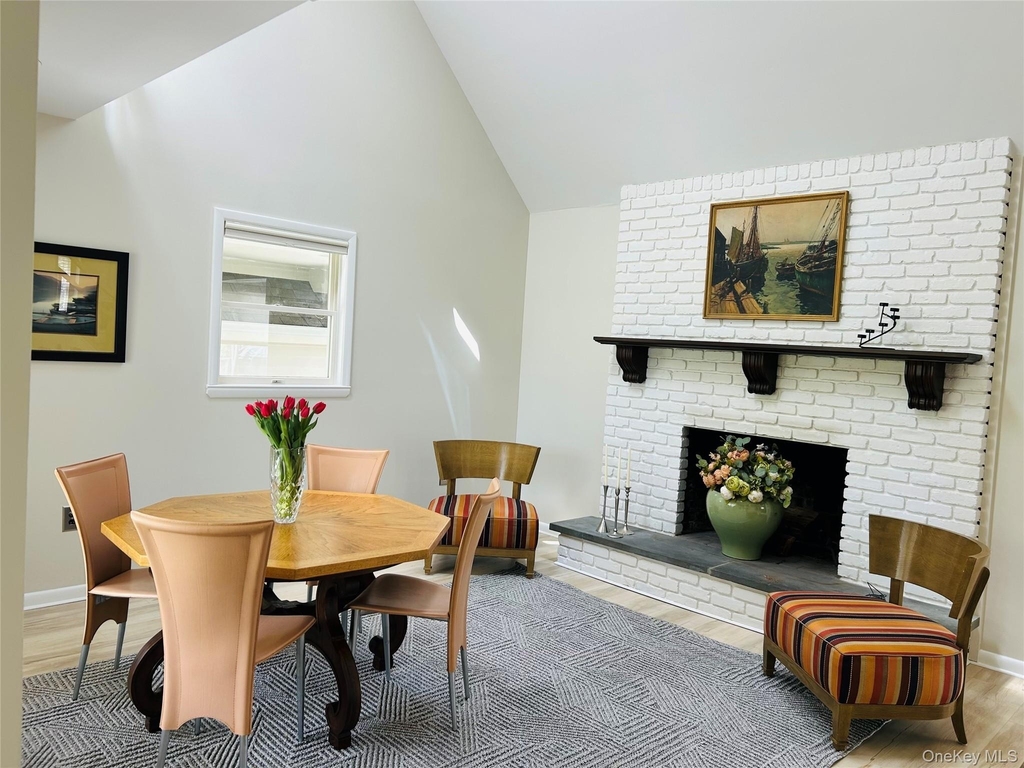 465 Tarpon Drive - Photo 1