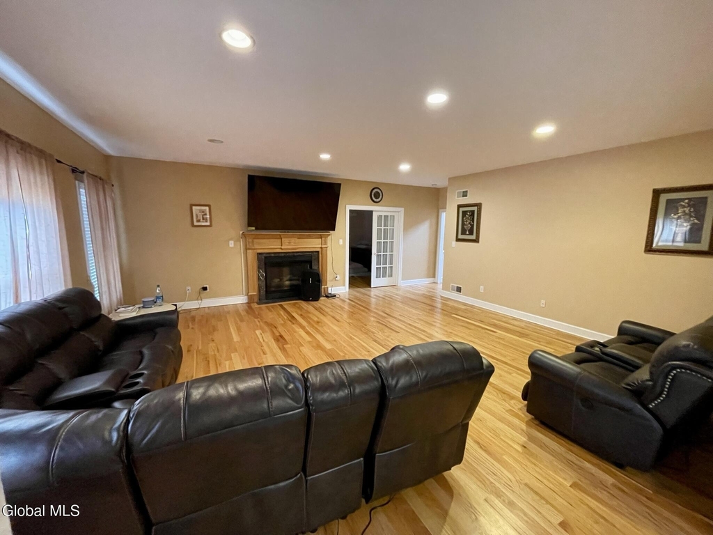 620 Sacandaga Road - Photo 7