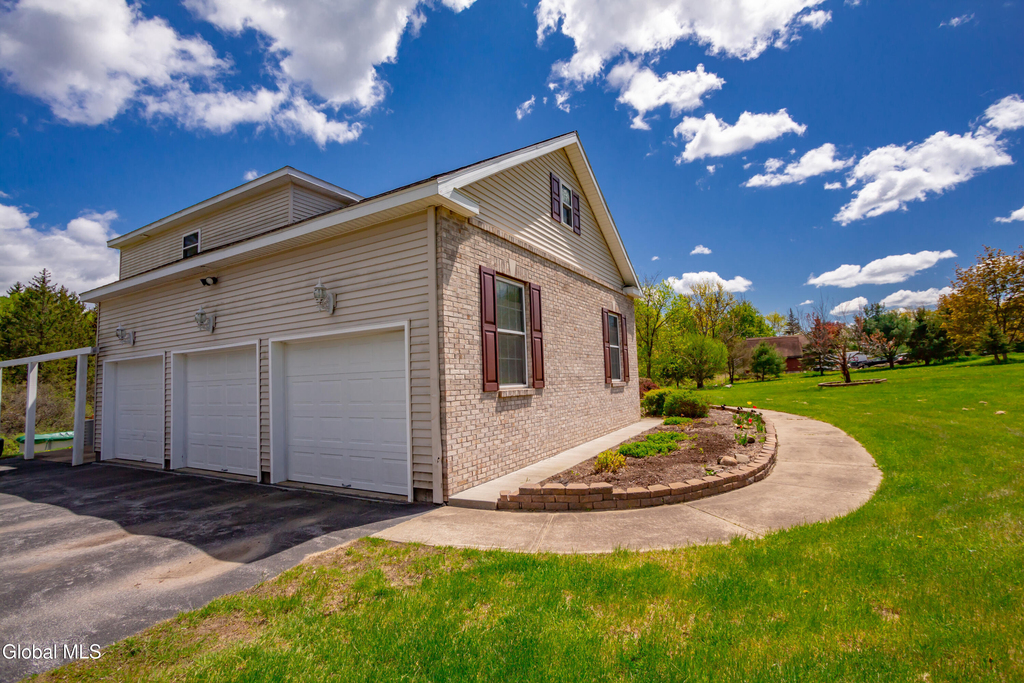 620 Sacandaga Road - Photo 21