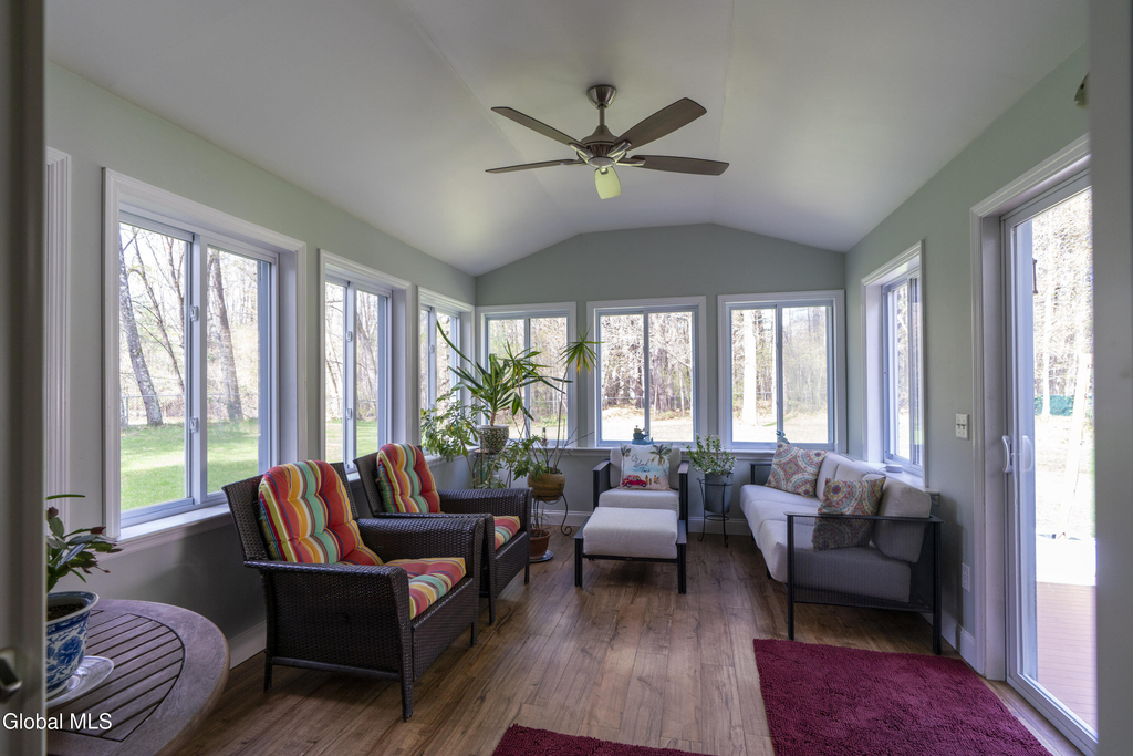 32 Jones Road - Photo 8