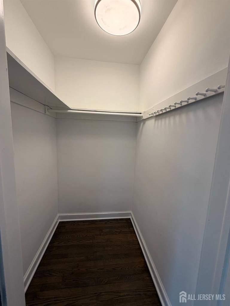 1020 Raritan Avenue - Photo 1