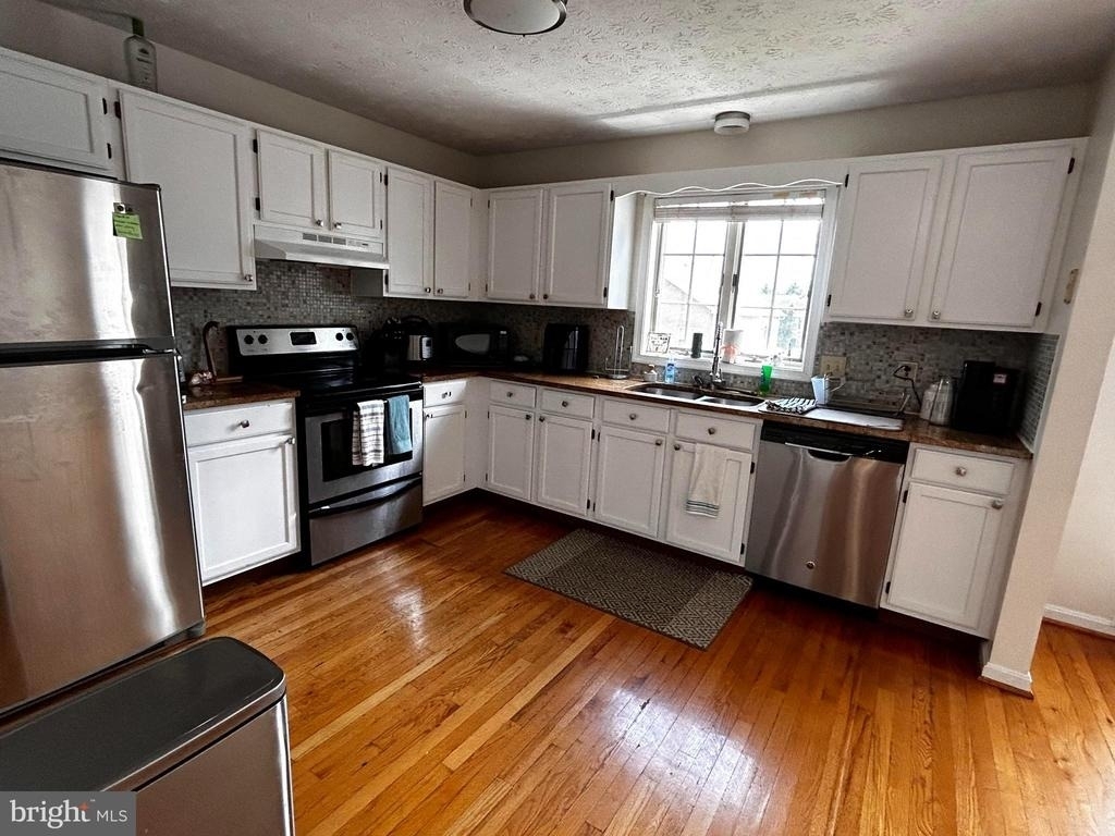 2638 Daniel Terrace - Photo 8
