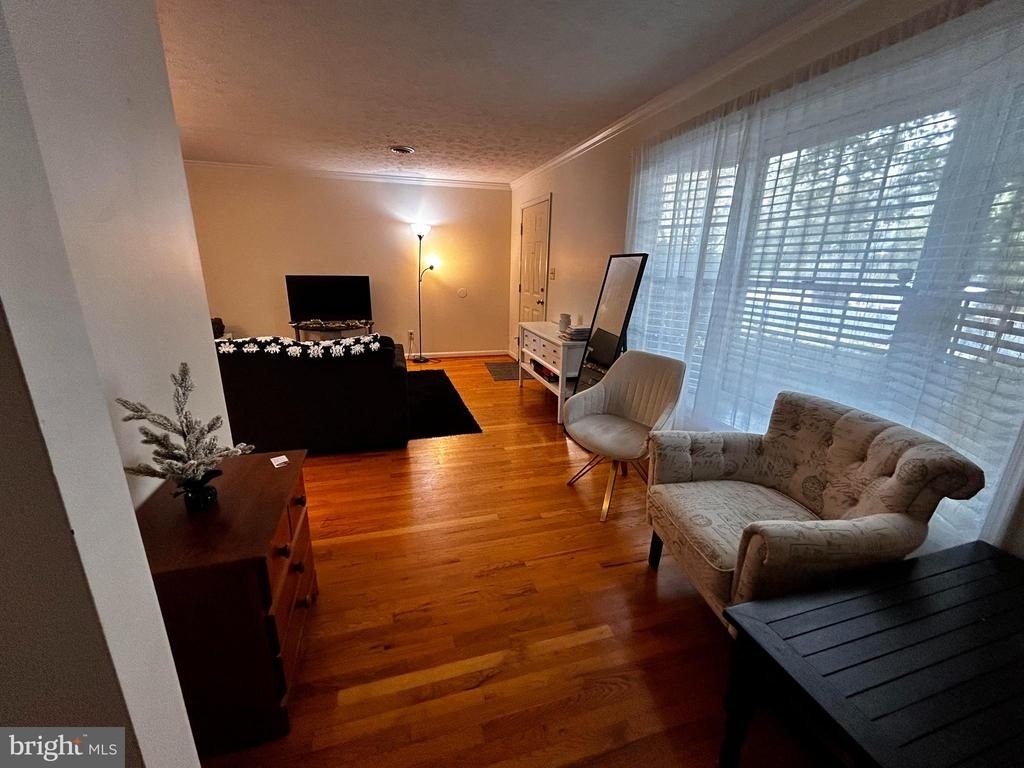 2638 Daniel Terrace - Photo 3