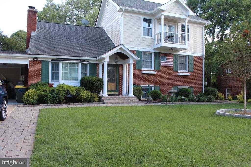 7703 Newcastle Drive - Photo 3