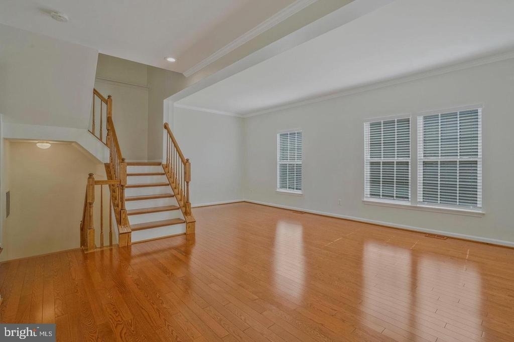 8034 Horseshoe Cottage Circle - Photo 10