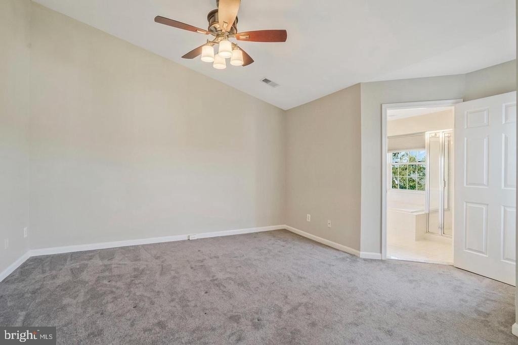 8034 Horseshoe Cottage Circle - Photo 20