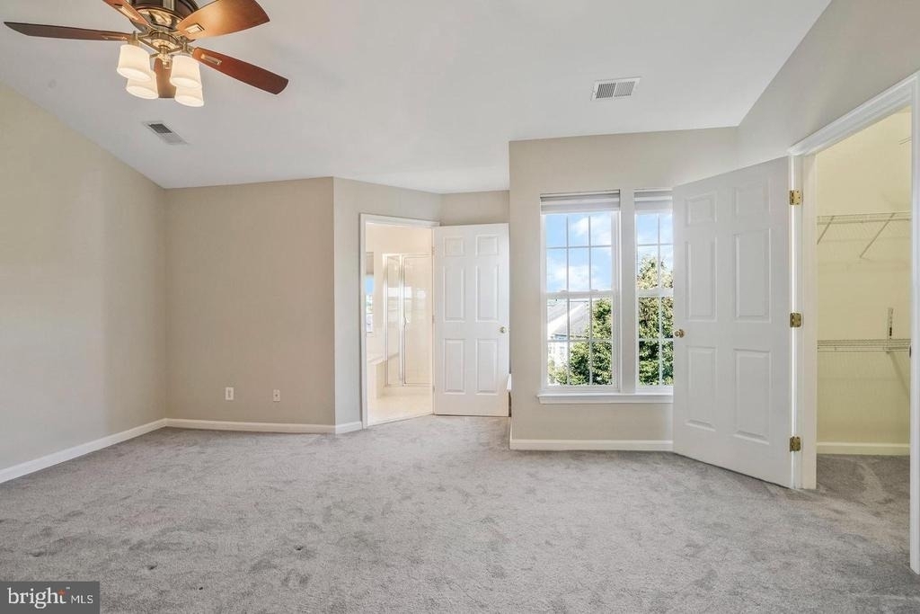 8034 Horseshoe Cottage Circle - Photo 18