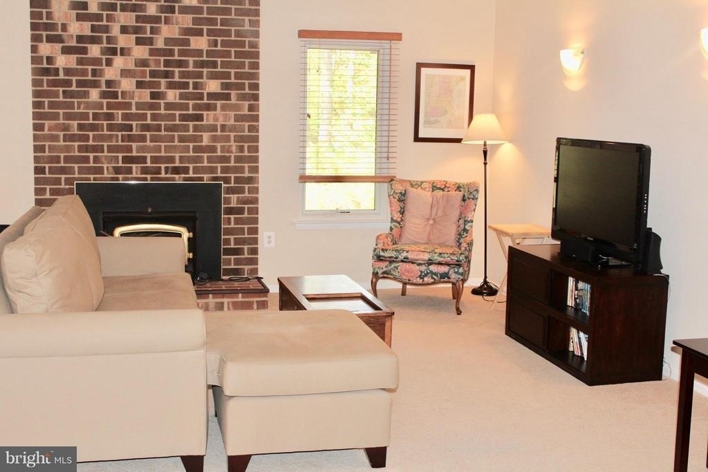 1118 Challedon Road - Photo 17