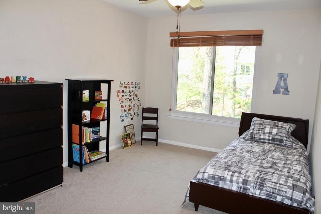 1118 Challedon Road - Photo 10