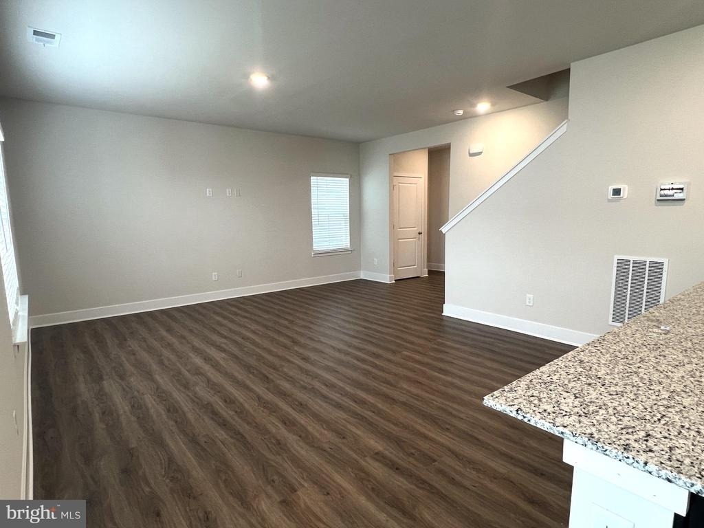 130 Charing Cross Drive - Photo 2