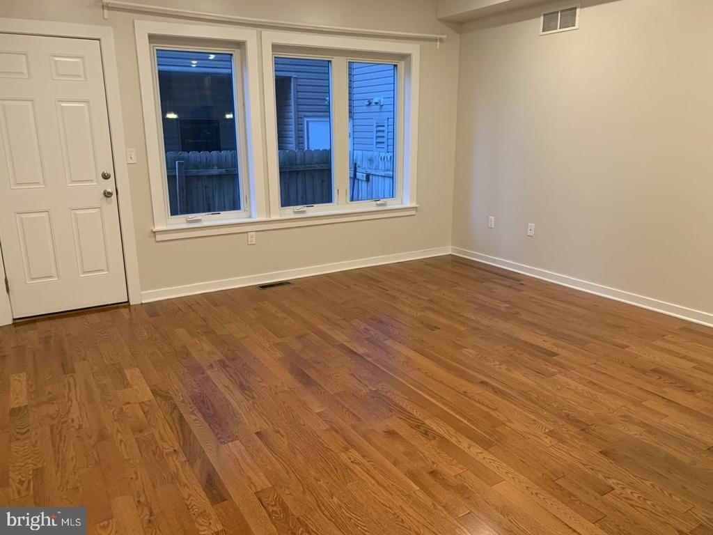 1440 Ogden Street - Photo 5