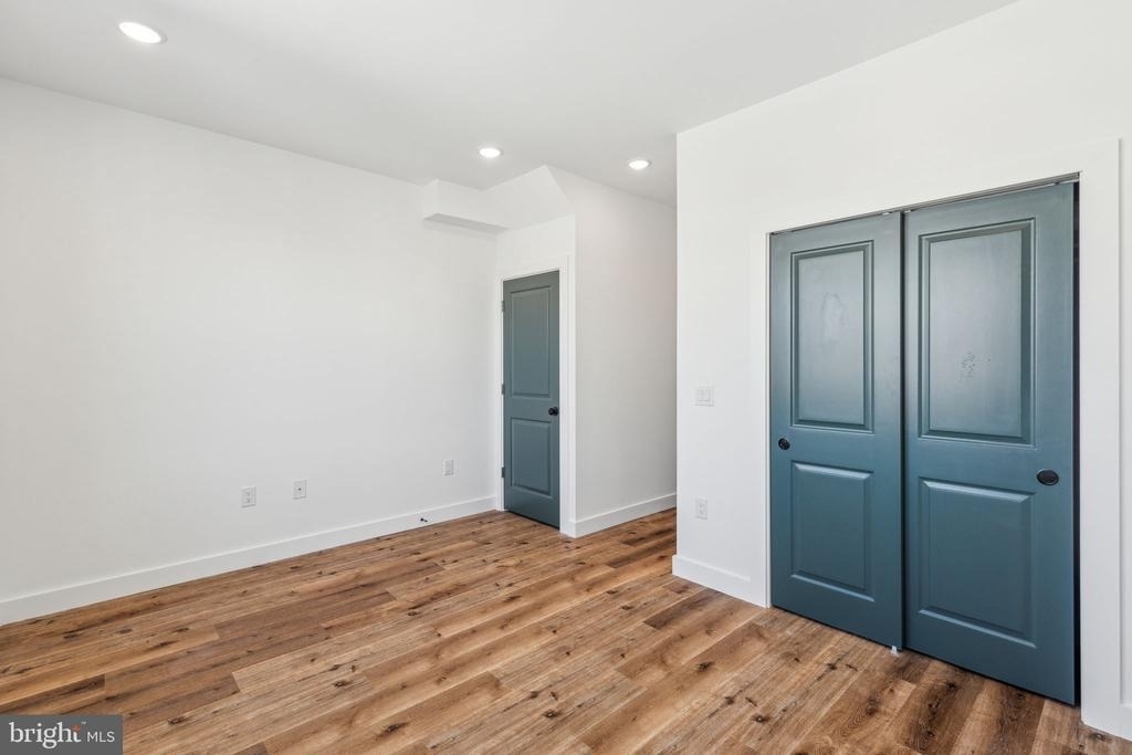 415 W York Street - Photo 17
