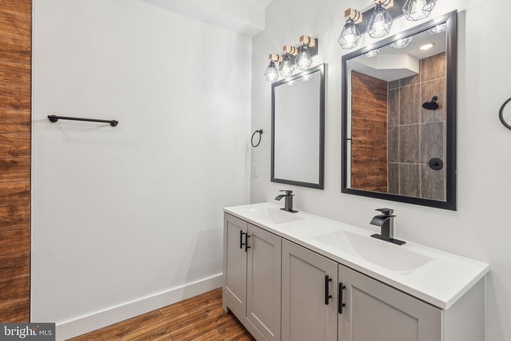 415 W York Street - Photo 14