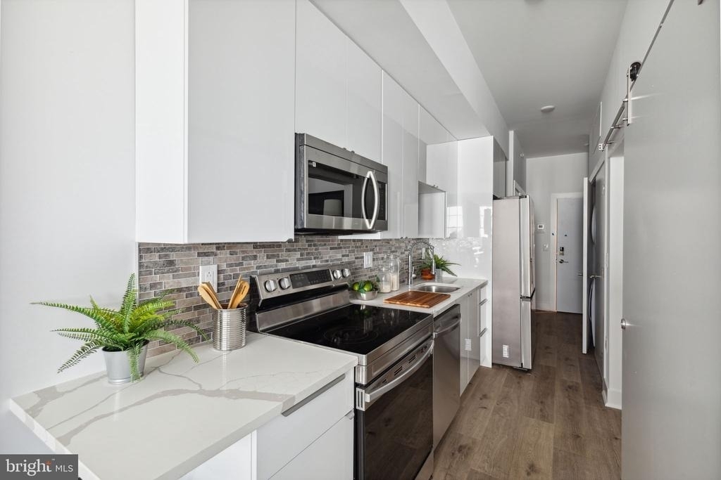 1439 Federal Street - Photo 3