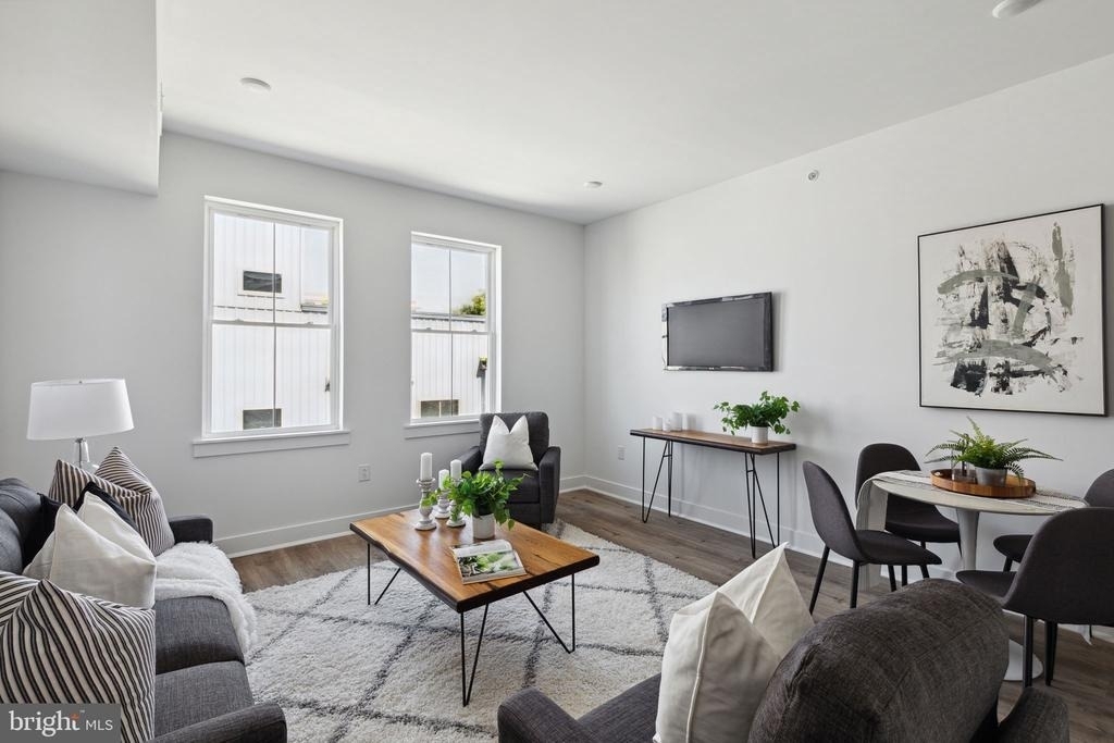 1439 Federal Street - Photo 5